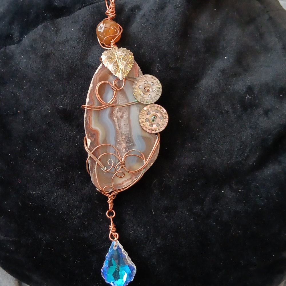 Crystal agate slate wall hanger